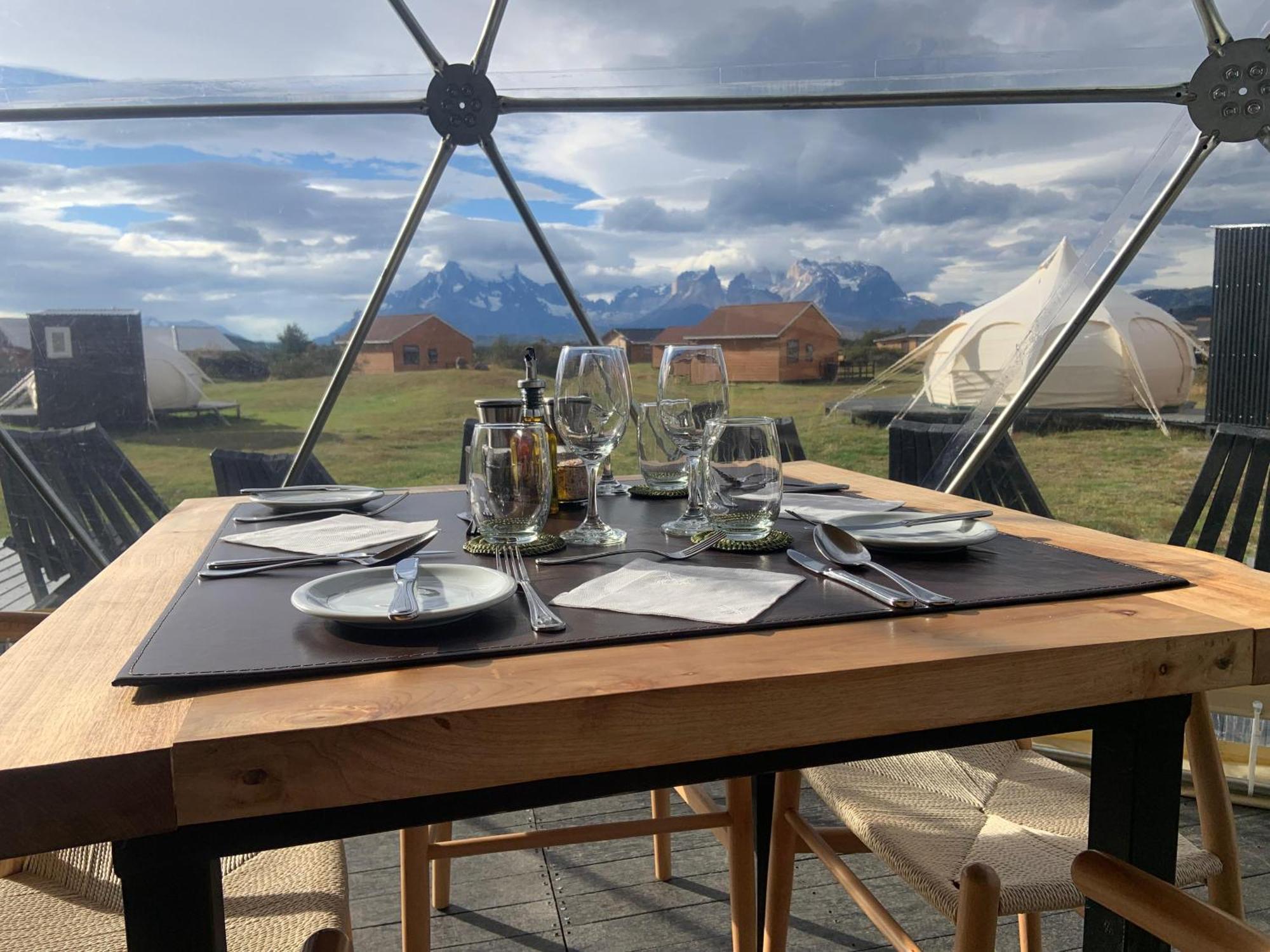Chilenativo Riverside Camp Torres del Paine National Park Exterior foto